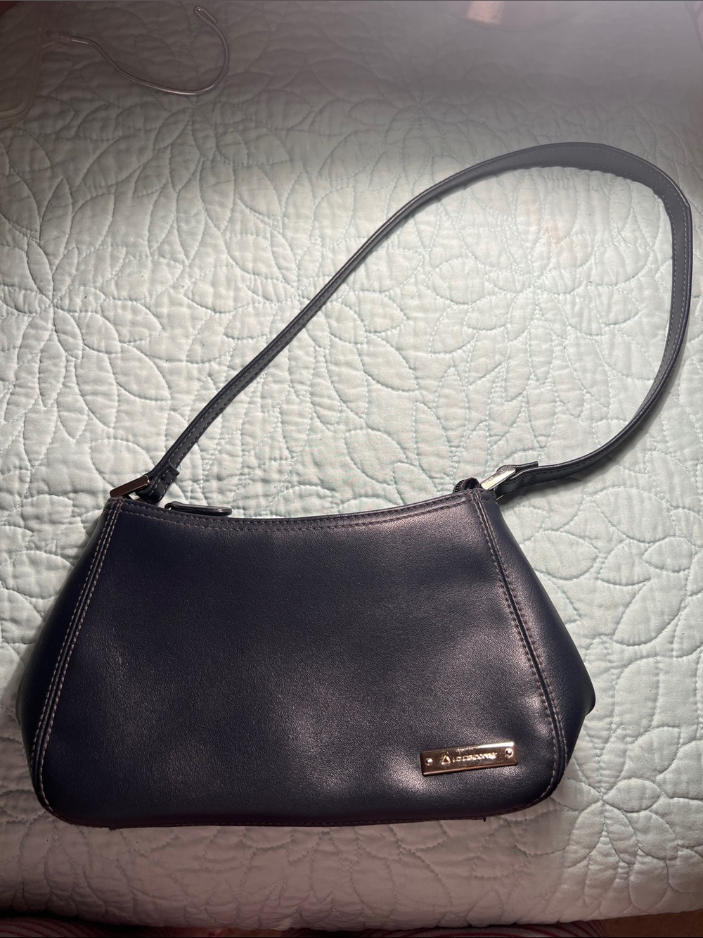 Liz Claiborne Navy Blue Leather Shoulder Bag with Gold Logo Plate